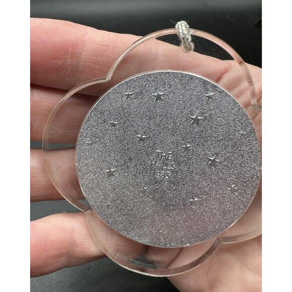 1985 Hallmark Owner Don and Adele Hall “Family Employee” Christmas Ornament -6D - Picture 5 of 6